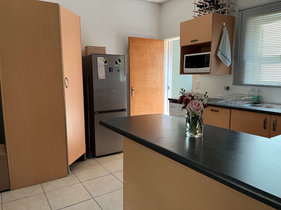 To Let 1 Bedroom Property for Rent in Ferndale Gauteng