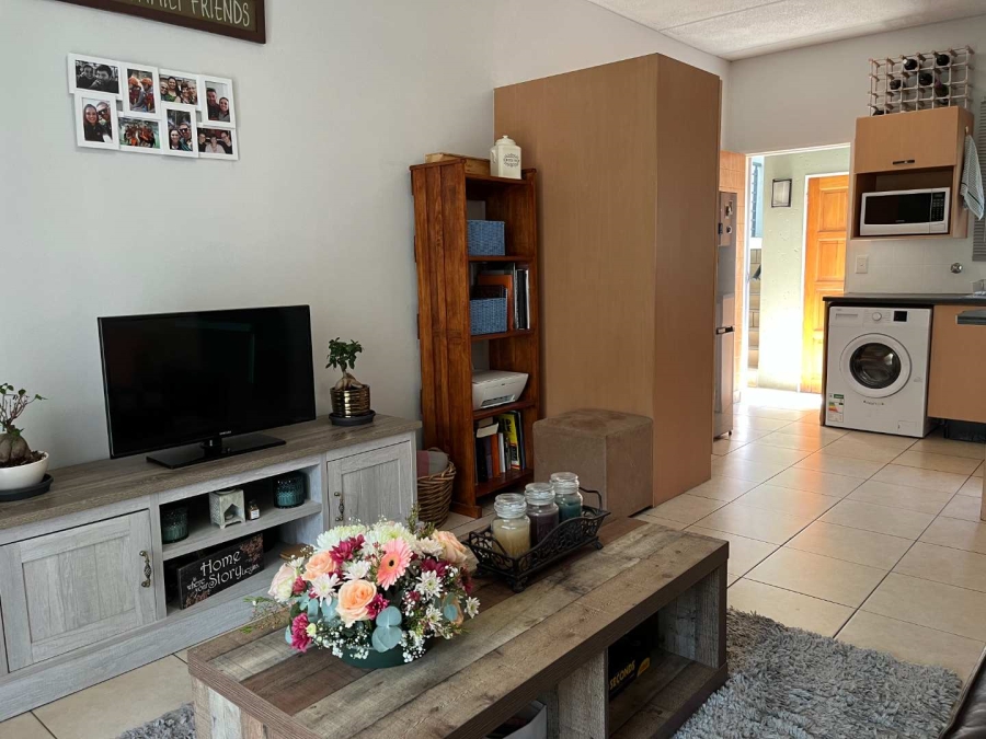 To Let 1 Bedroom Property for Rent in Ferndale Gauteng