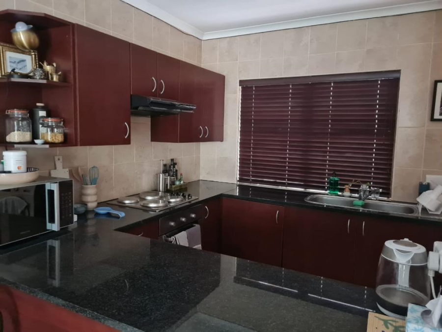 1 Bedroom Property for Sale in Zwartkop Golf Estate Gauteng