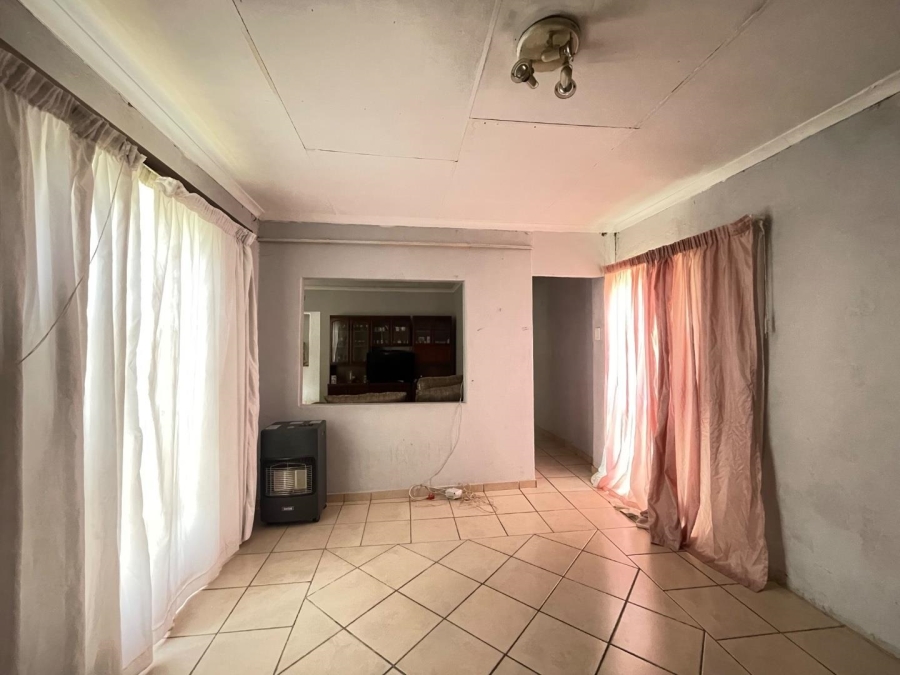 3 Bedroom Property for Sale in Birchleigh North Gauteng