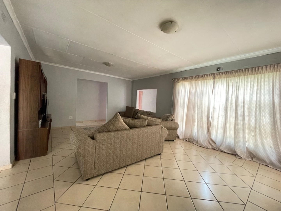 3 Bedroom Property for Sale in Birchleigh North Gauteng
