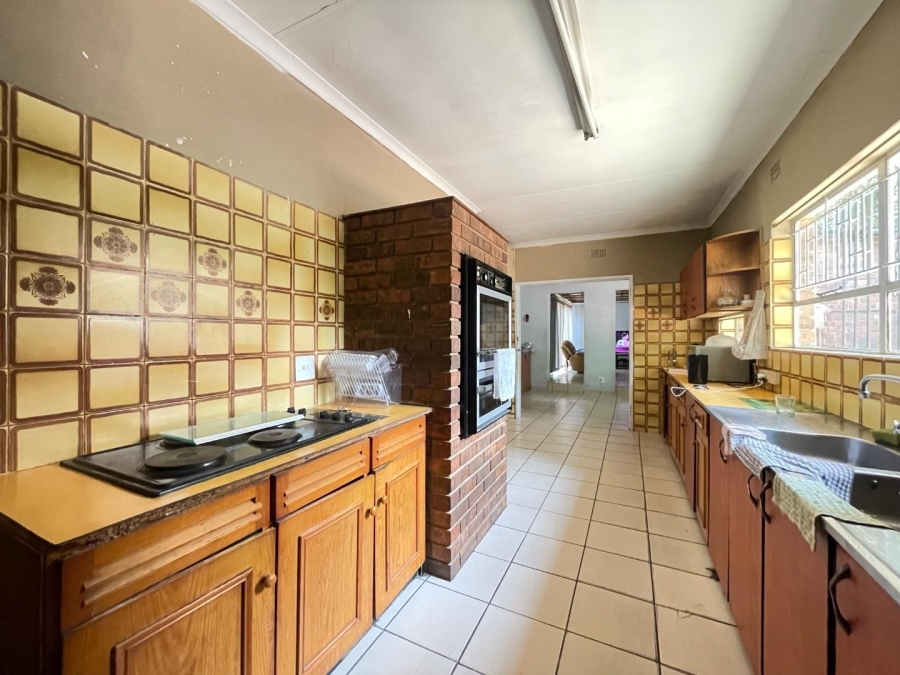 3 Bedroom Property for Sale in Birchleigh North Gauteng