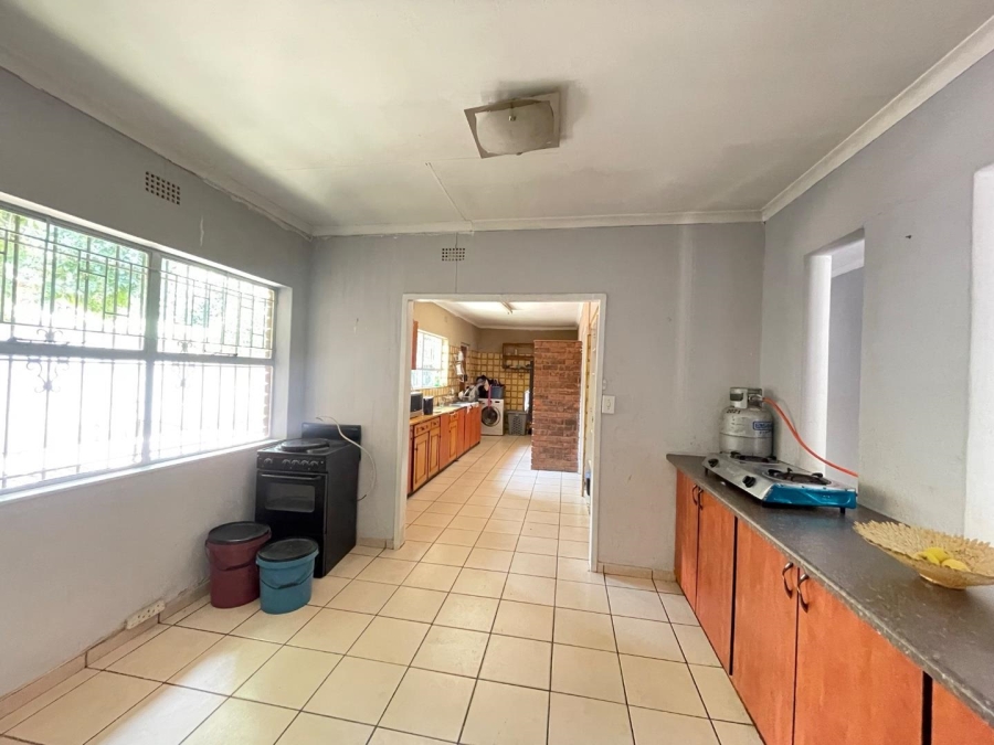 3 Bedroom Property for Sale in Birchleigh North Gauteng