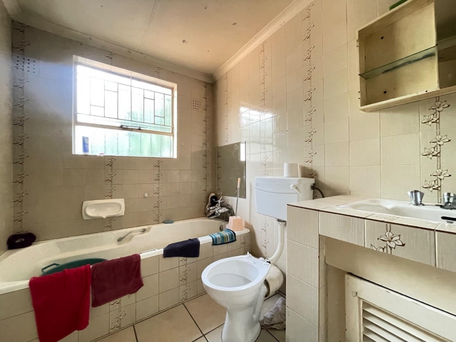 3 Bedroom Property for Sale in Birchleigh North Gauteng