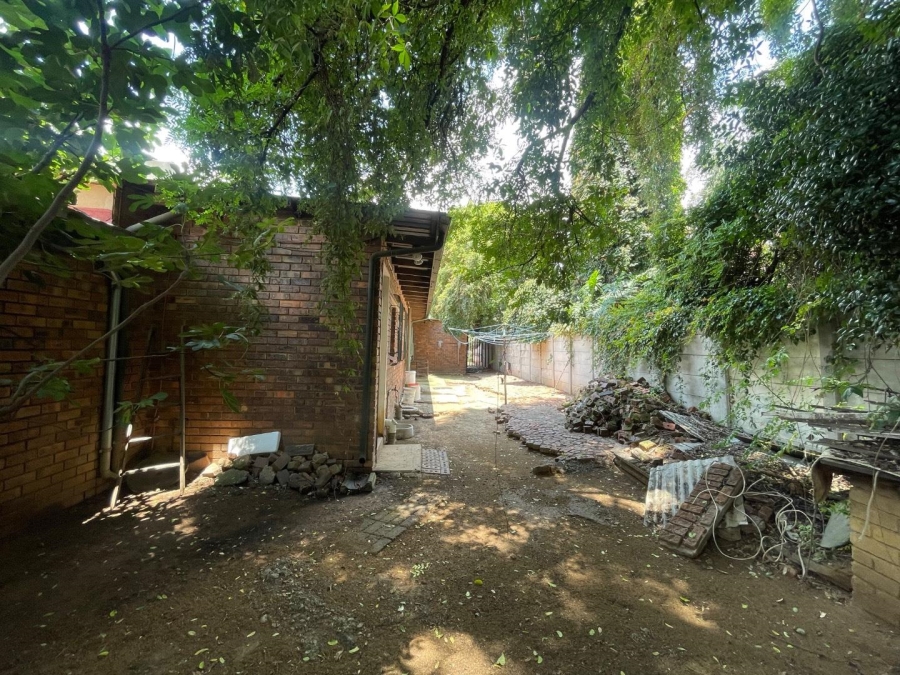 3 Bedroom Property for Sale in Birchleigh North Gauteng