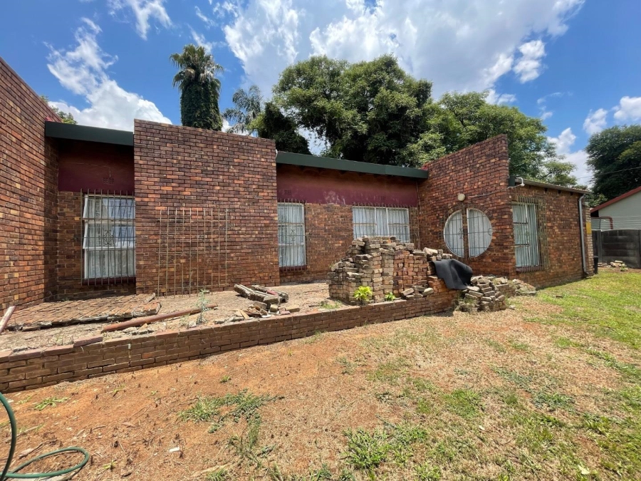 3 Bedroom Property for Sale in Birchleigh North Gauteng