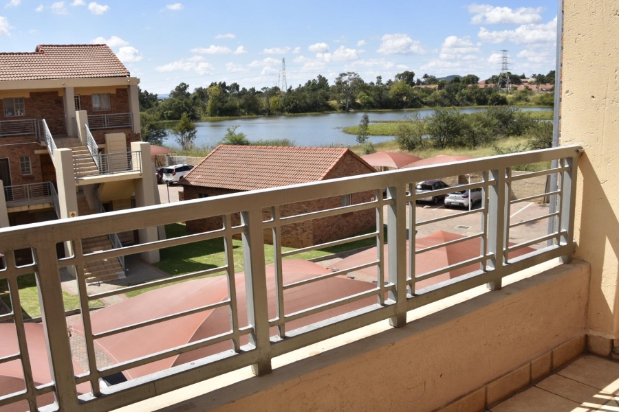 1 Bedroom Property for Sale in The Orchards Gauteng