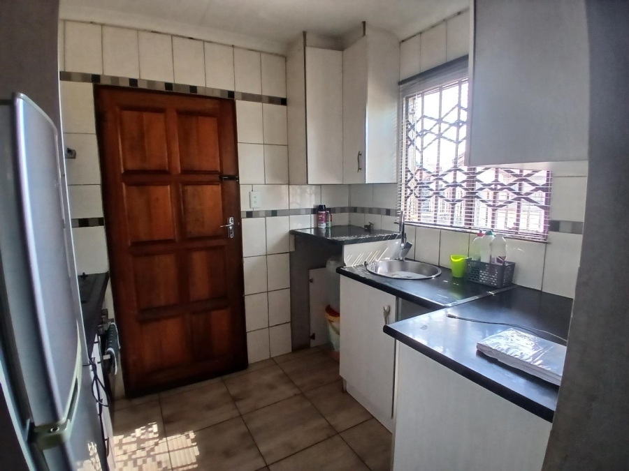 2 Bedroom Property for Sale in Soshanguve VV Gauteng
