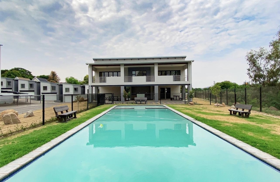 1 Bedroom Property for Sale in Rivonia Gauteng