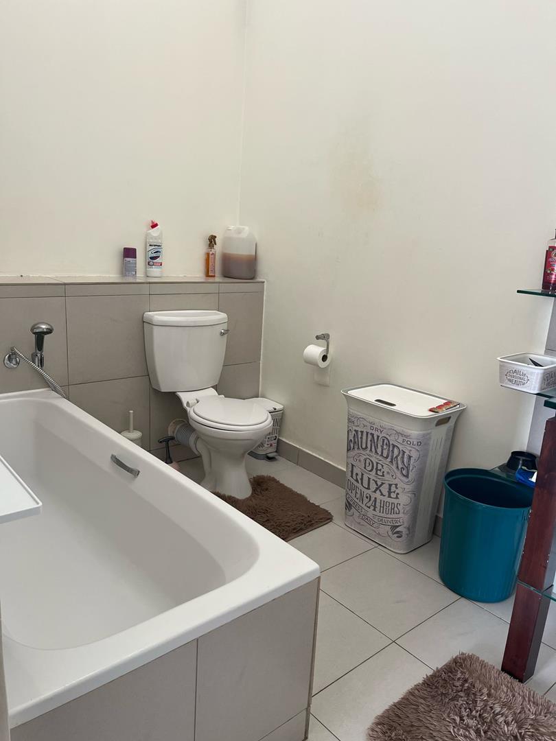 To Let 3 Bedroom Property for Rent in Jackal Creek Golf Estate Gauteng