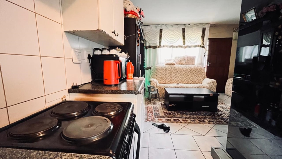 2 Bedroom Property for Sale in Roodepoort West Gauteng