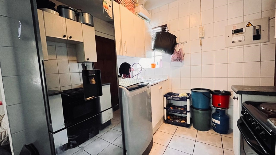 2 Bedroom Property for Sale in Roodepoort West Gauteng