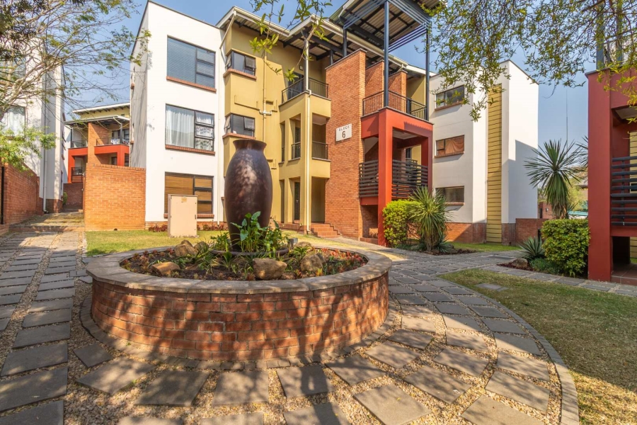 1 Bedroom Property for Sale in Douglasdale Gauteng