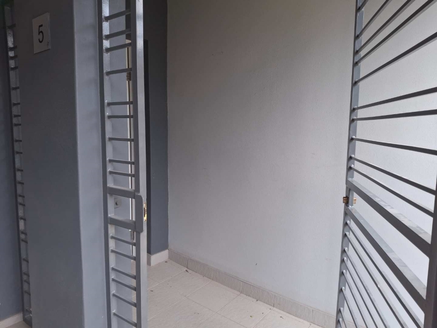 3 Bedroom Property for Sale in Oaklands Gauteng