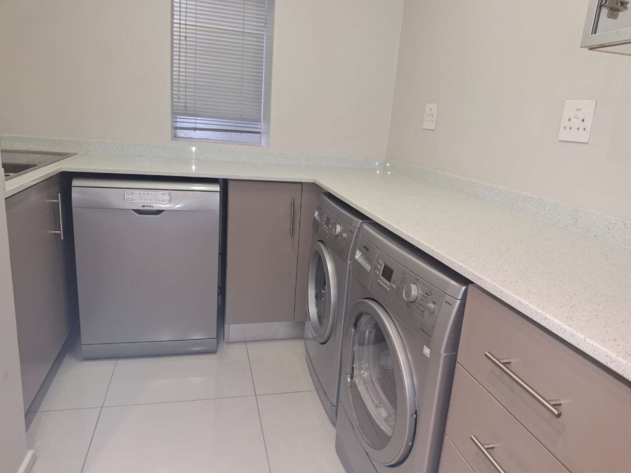 3 Bedroom Property for Sale in Oaklands Gauteng