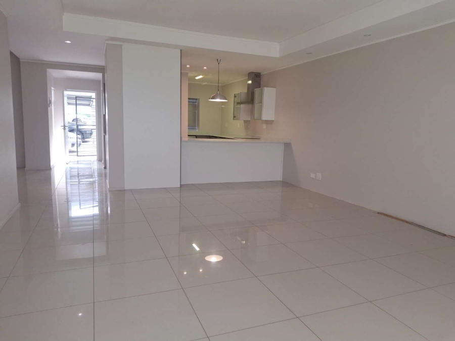 3 Bedroom Property for Sale in Oaklands Gauteng