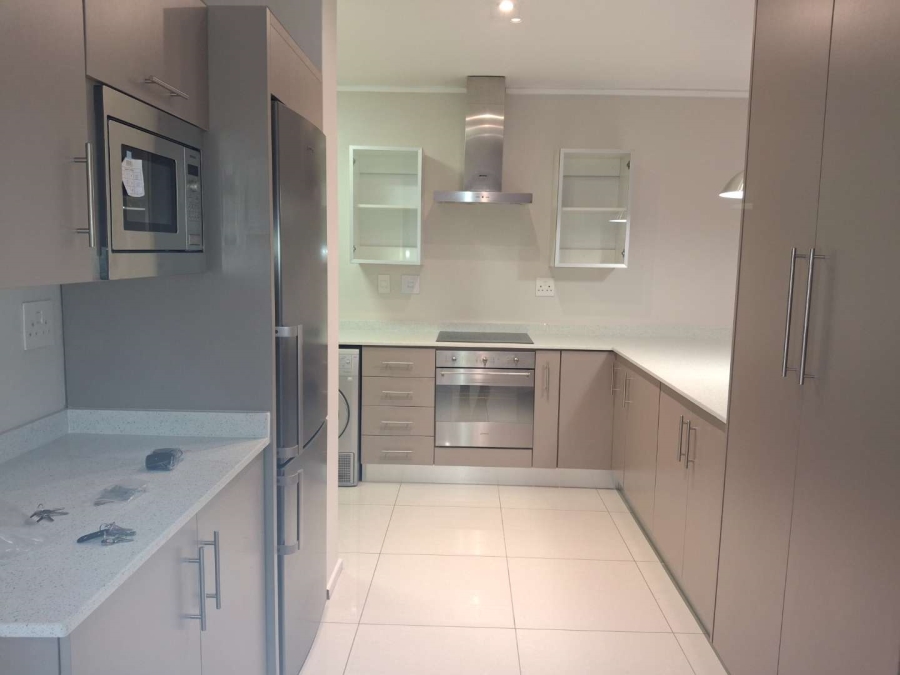 3 Bedroom Property for Sale in Oaklands Gauteng