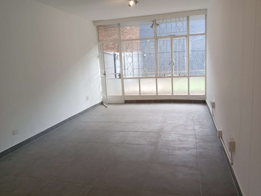 To Let 2 Bedroom Property for Rent in Lyndhurst Gauteng