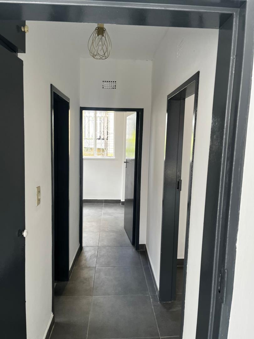 To Let 2 Bedroom Property for Rent in Lyndhurst Gauteng