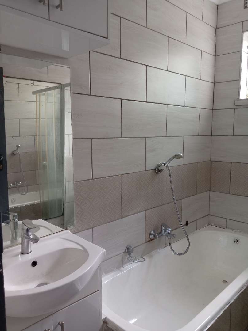 To Let 2 Bedroom Property for Rent in Lyndhurst Gauteng