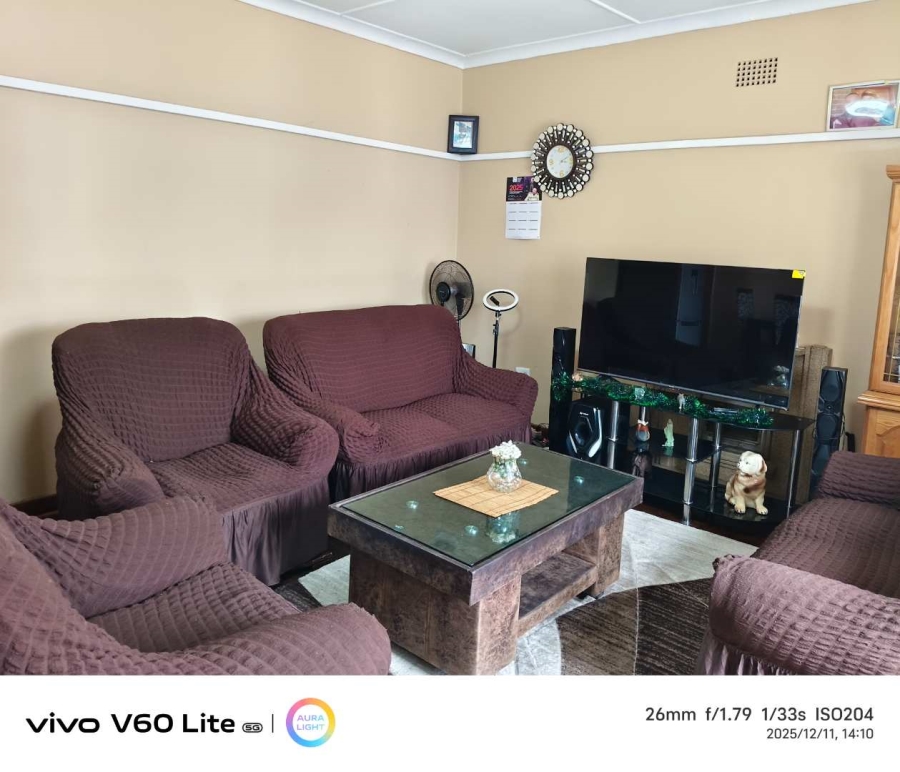 6 Bedroom Property for Sale in Florentia Gauteng