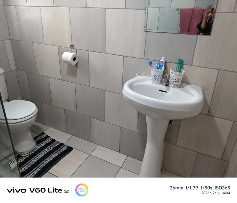 6 Bedroom Property for Sale in Florentia Gauteng