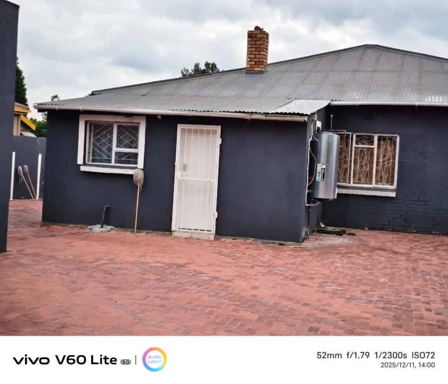 6 Bedroom Property for Sale in Florentia Gauteng