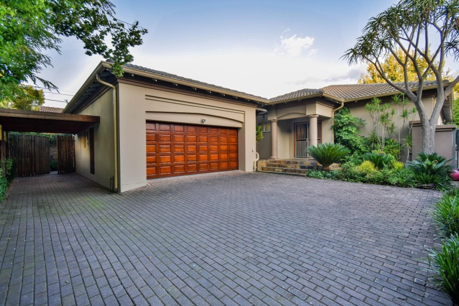 5 Bedroom Property for Sale in Muckleneuk Gauteng