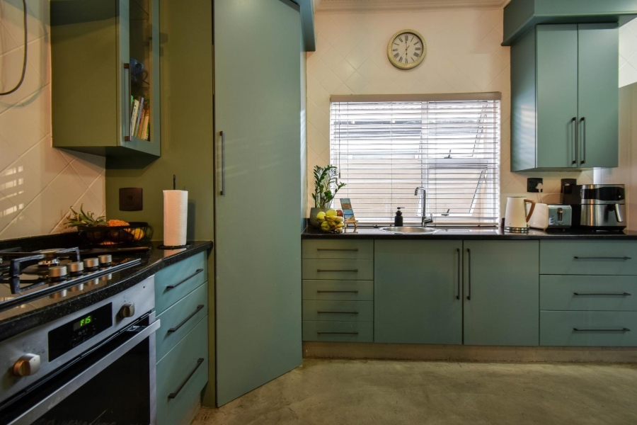 5 Bedroom Property for Sale in Muckleneuk Gauteng