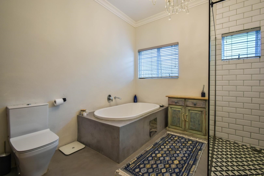 5 Bedroom Property for Sale in Muckleneuk Gauteng