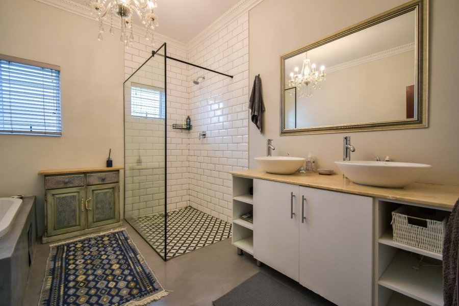 5 Bedroom Property for Sale in Muckleneuk Gauteng