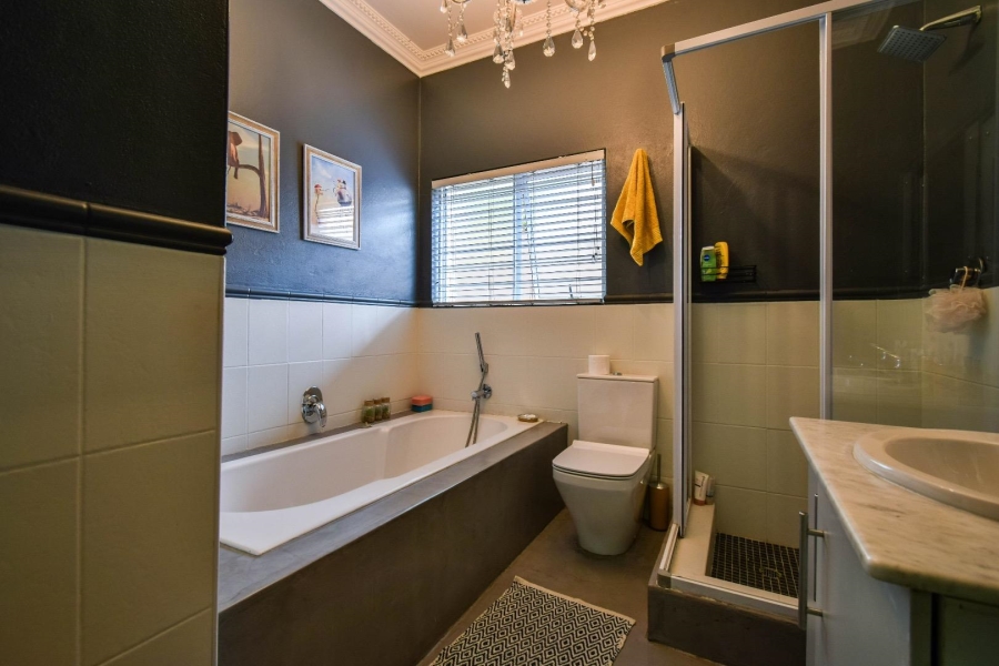 5 Bedroom Property for Sale in Muckleneuk Gauteng