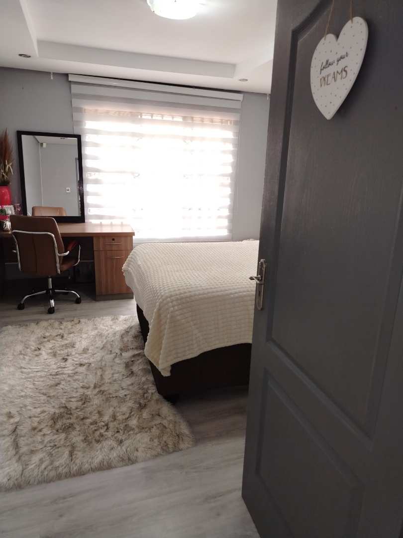 4 Bedroom Property for Sale in Strubenvale Gauteng