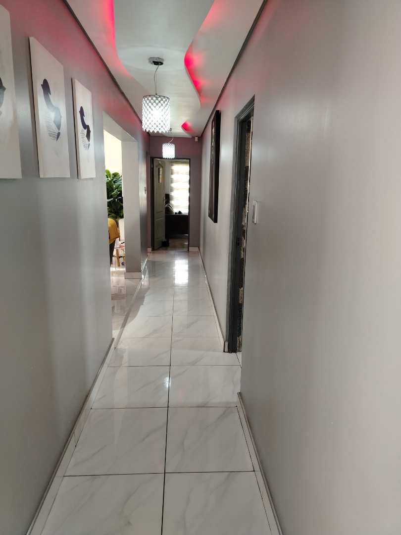 4 Bedroom Property for Sale in Strubenvale Gauteng