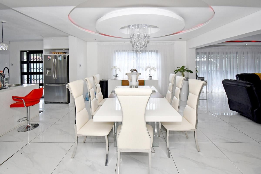 4 Bedroom Property for Sale in Strubenvale Gauteng