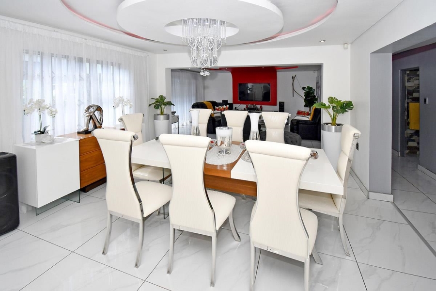 4 Bedroom Property for Sale in Strubenvale Gauteng