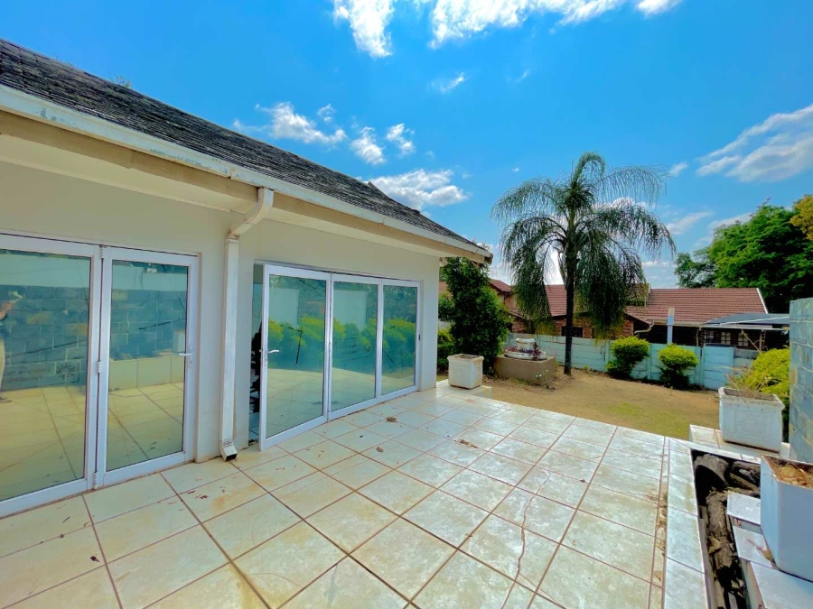 7 Bedroom Property for Sale in Brooklyn Gauteng
