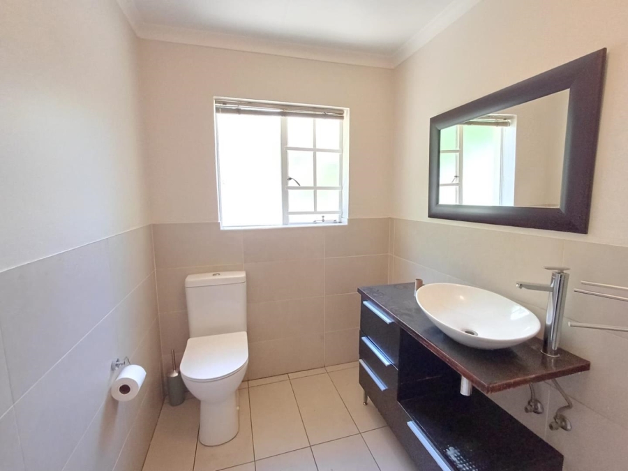 To Let 2 Bedroom Property for Rent in Sonneglans Gauteng