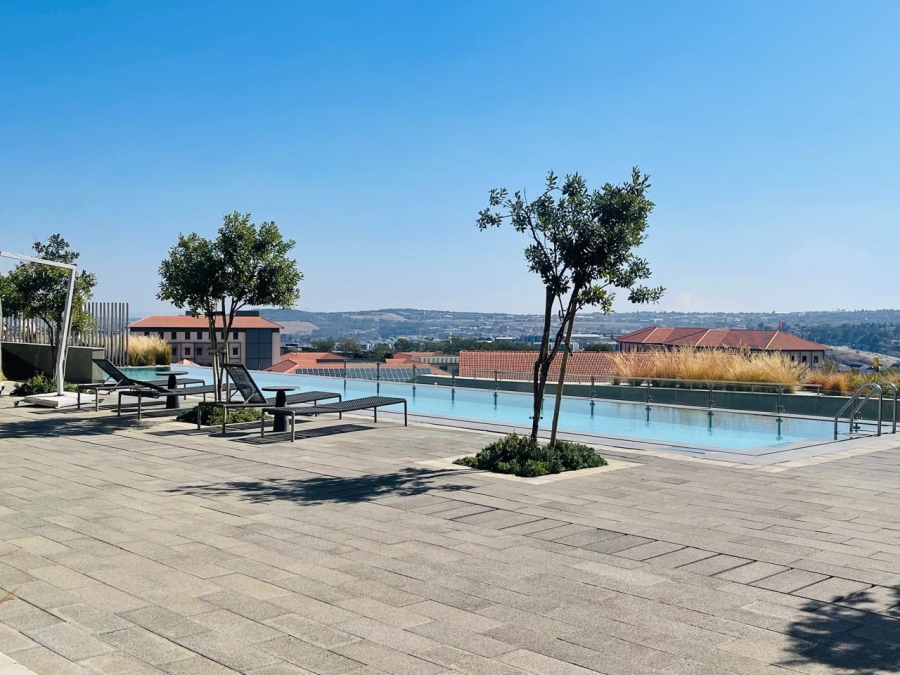 To Let 2 Bedroom Property for Rent in Waterfall Gauteng