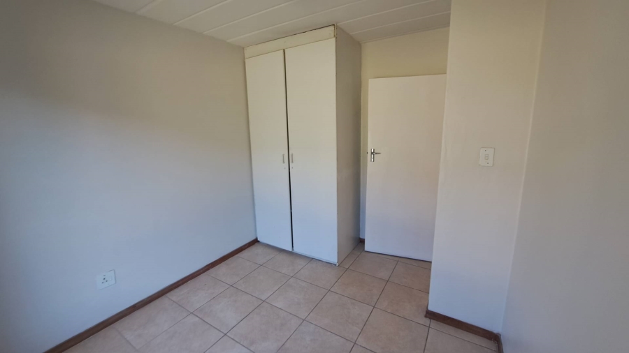 To Let 2 Bedroom Property for Rent in Ferndale Gauteng