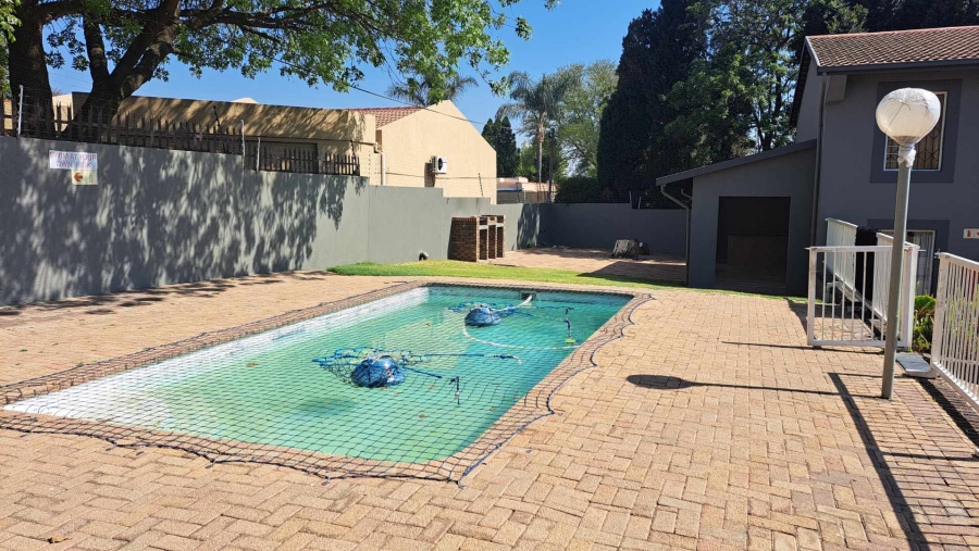 To Let 2 Bedroom Property for Rent in Ferndale Gauteng