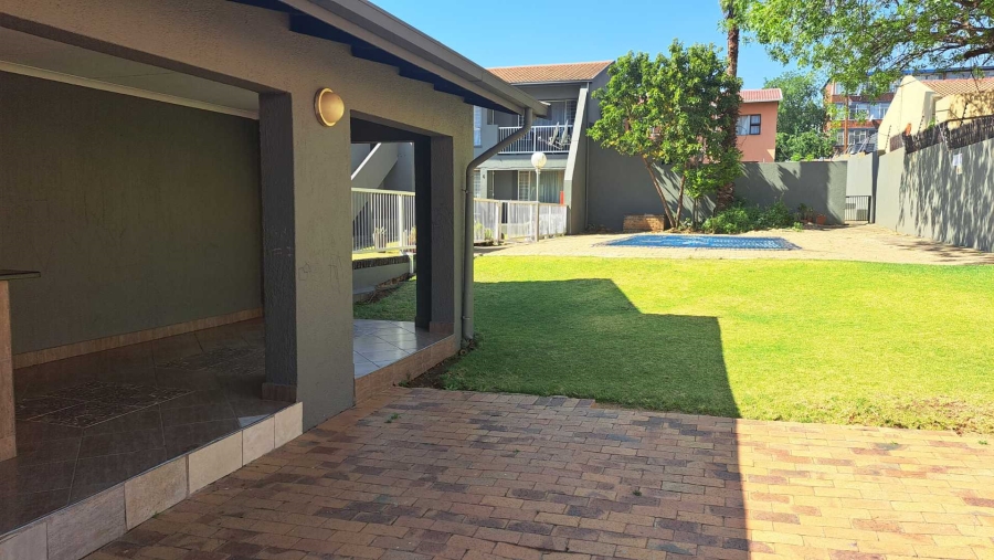 To Let 2 Bedroom Property for Rent in Ferndale Gauteng