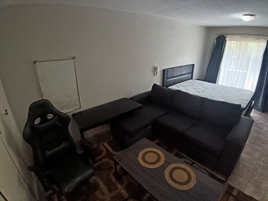 1 Bedroom Property for Sale in Hatfield Gauteng