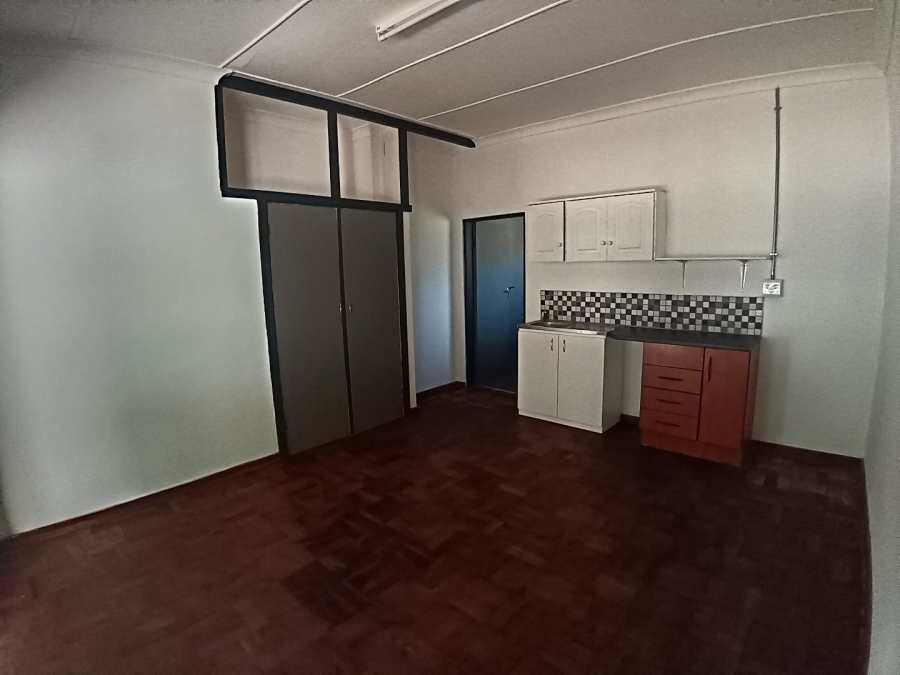 1 Bedroom Property for Sale in Queenswood Gauteng