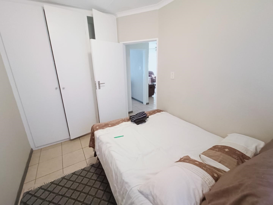 2 Bedroom Property for Sale in The Reeds Gauteng