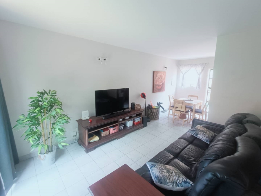 2 Bedroom Property for Sale in Hennopspark Gauteng