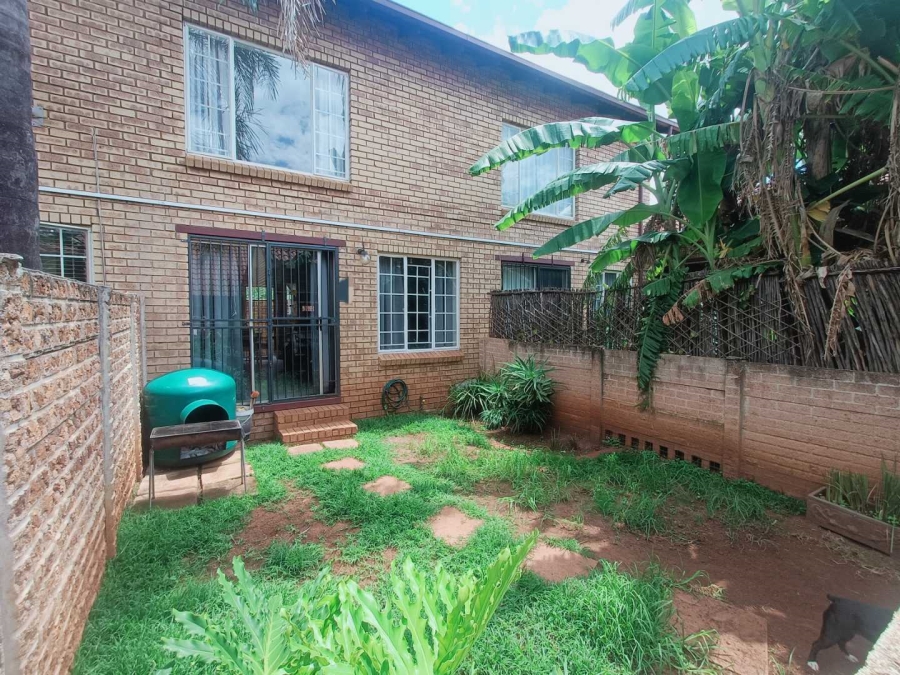 2 Bedroom Property for Sale in Hennopspark Gauteng