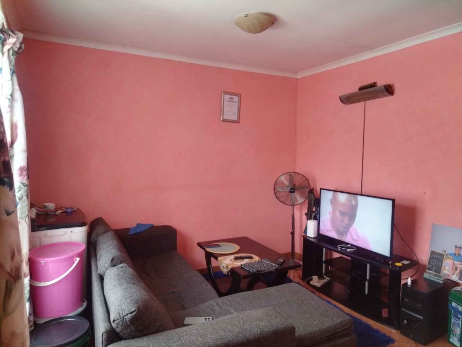 2 Bedroom Property for Sale in Soshanguve VV Gauteng
