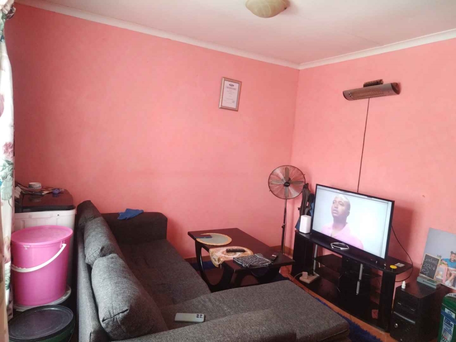 2 Bedroom Property for Sale in Soshanguve VV Gauteng