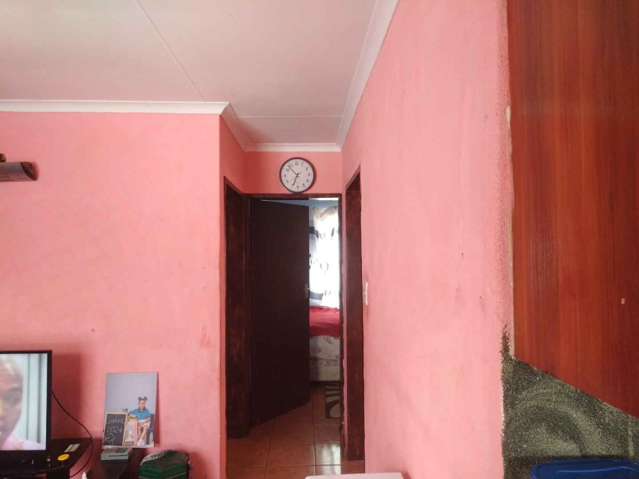 2 Bedroom Property for Sale in Soshanguve VV Gauteng